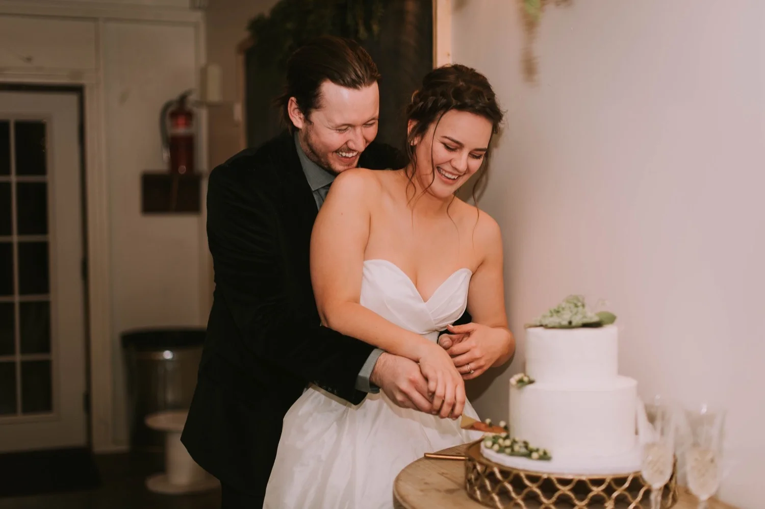 69_JesseandHannahWeddingKindredBarnFreckledFoxPhotography-876.jpg