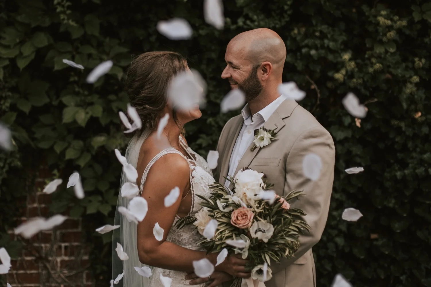 48_MatthewandKaseyWeddingTheRavingtonFayettevilleArkansasFreckledFoxPhotography-7955-2.jpg