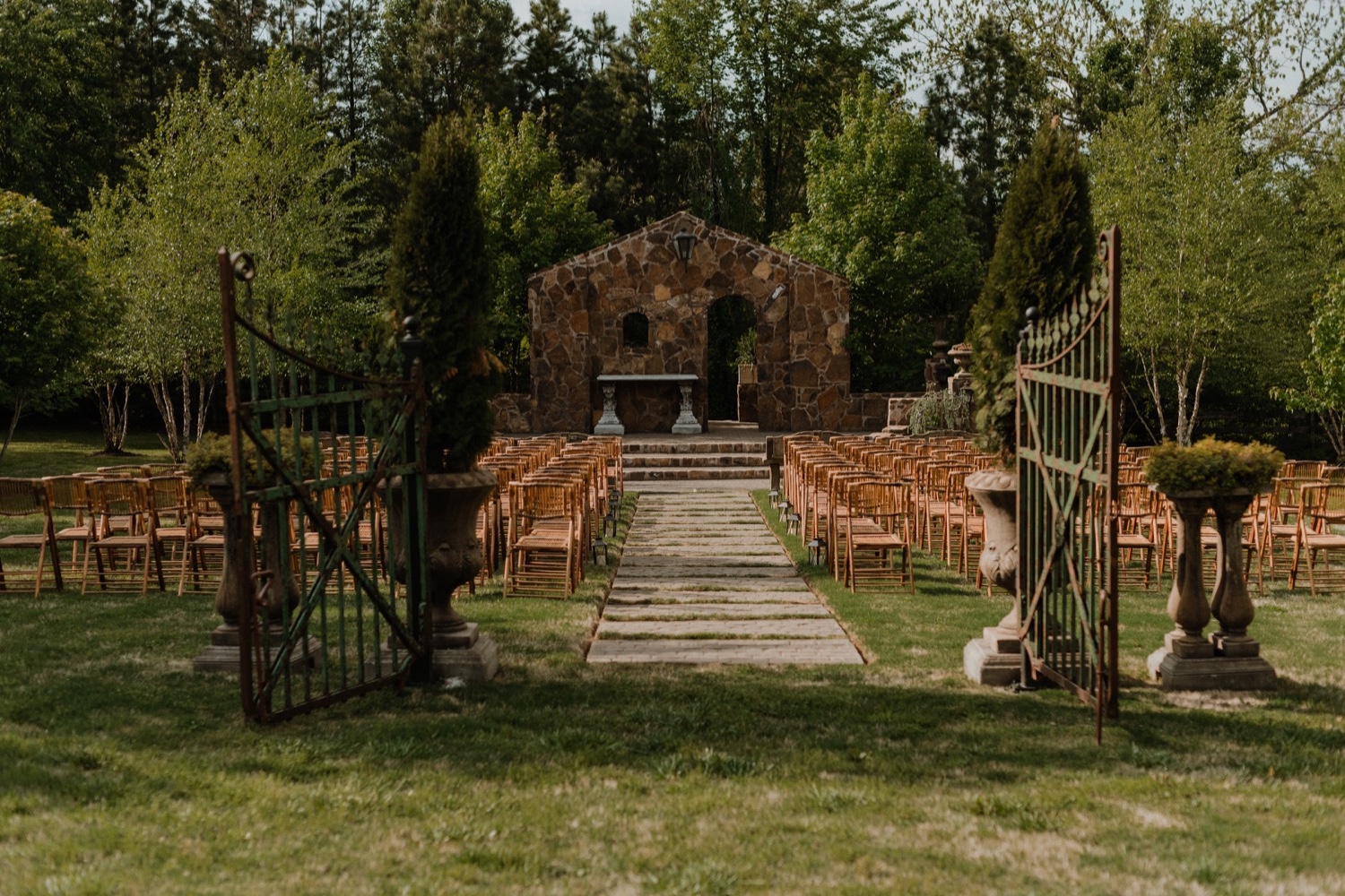37_JacobandAliWeddingMattLaneFarmFreckledFoxPhotography-571.jpg