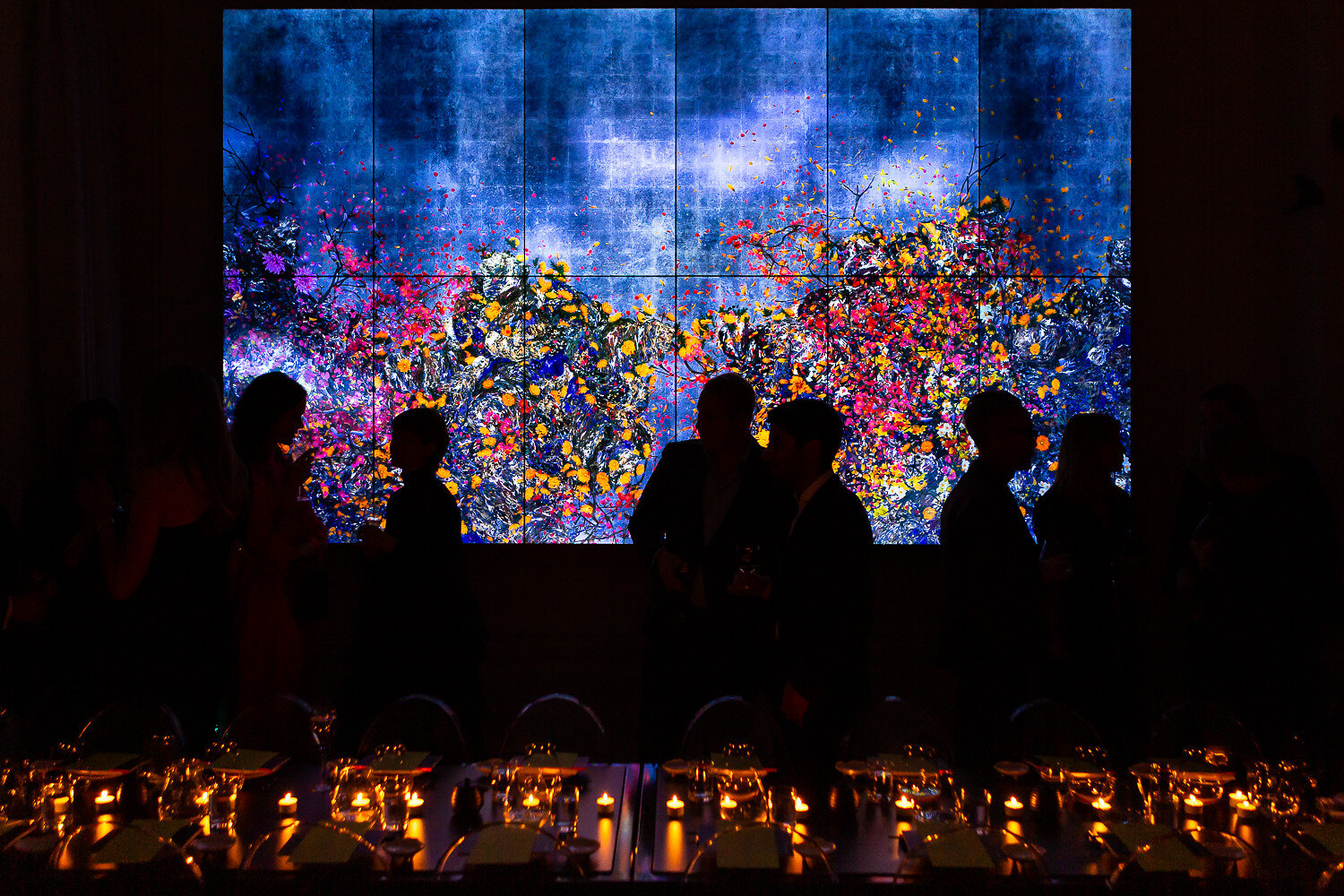 teamLab, Continuous Life and Death at the Now of Eternity II, 2019 Courtesy of the artists and Verghis Art Collection. Photo credit: Serpentine Future Contemporaries