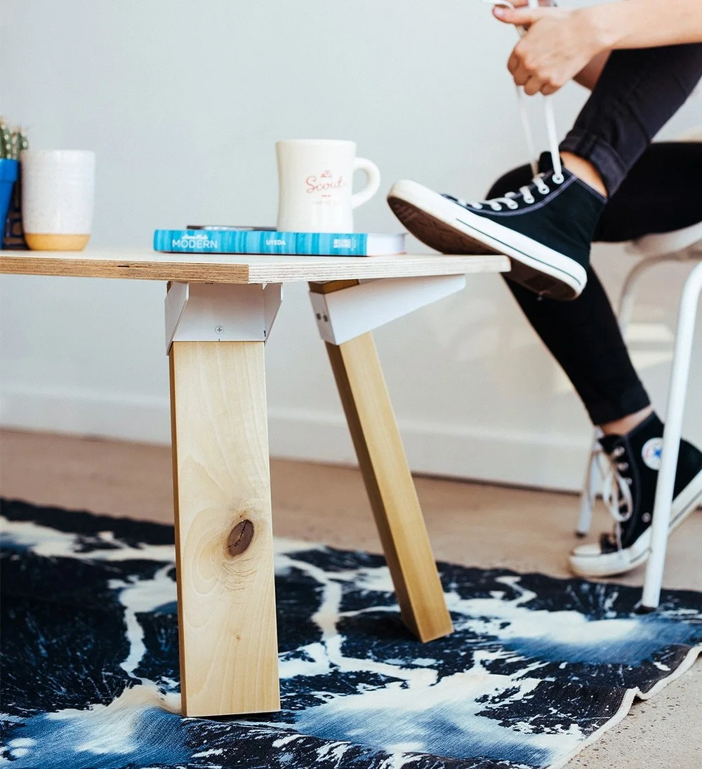 UX4 TABLE SYSTEM