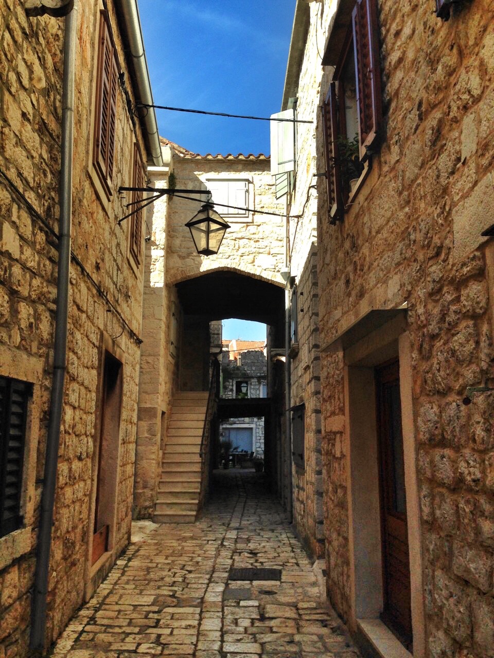 Our street, Duolnjo Koa......No cars, old stone streets and so much history.
