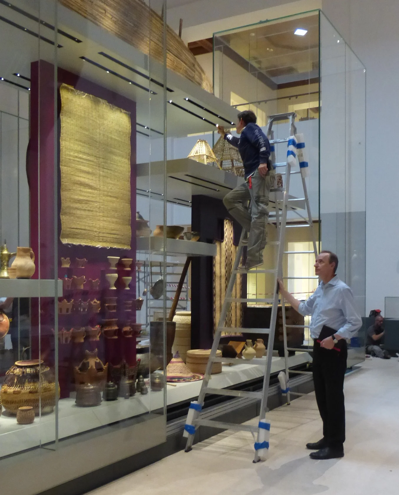 Mark Sutton Vane in the National Museum of Oman focusing the lights for one of the exhibits.