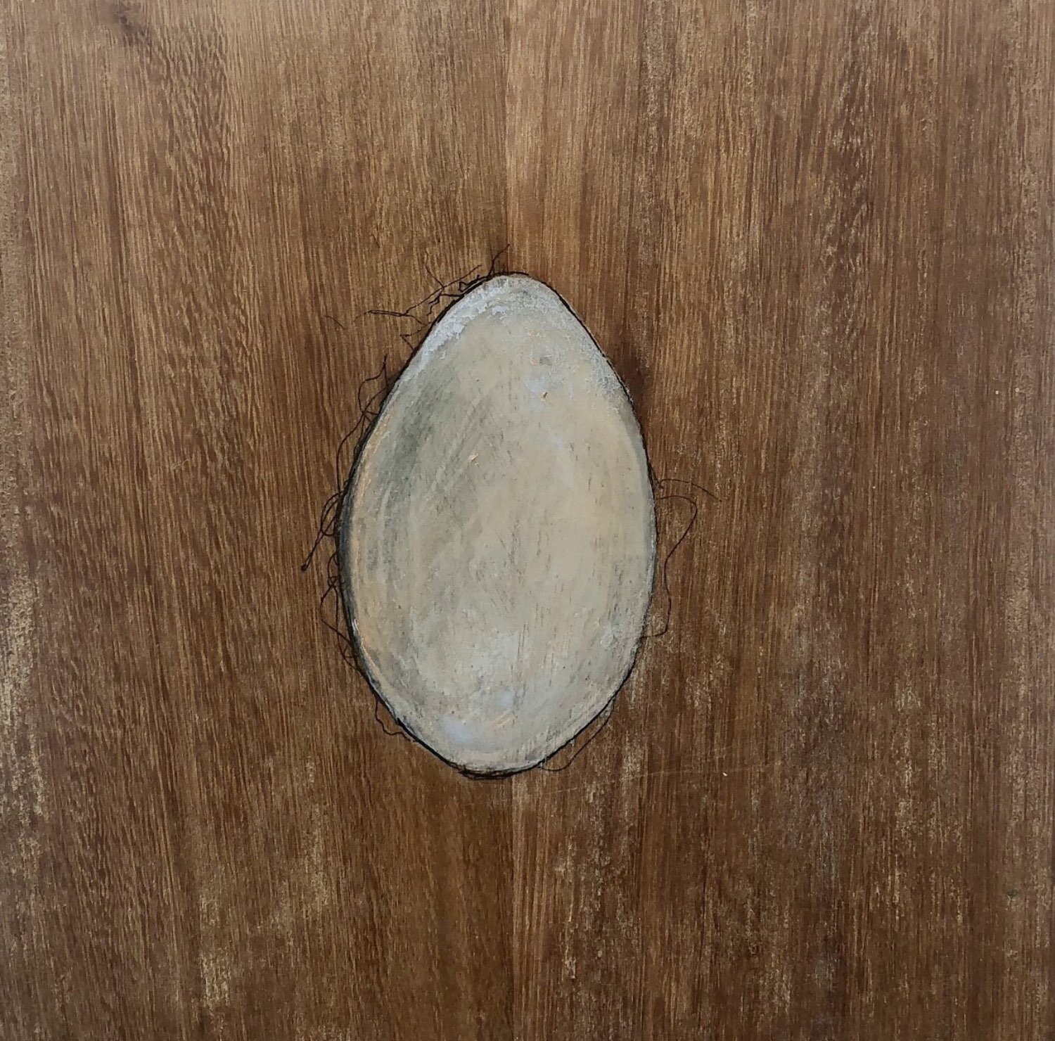 van der Grijn, Cléa - Egg on Iroko (into the yolk and white of one shell)