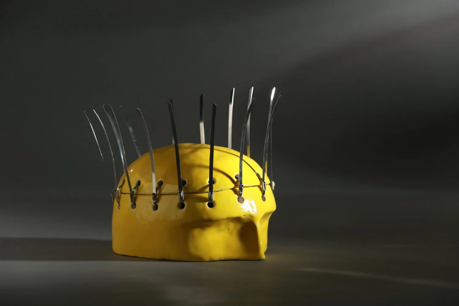 Colhoun, Patrick - Queen (Opiate Yellow)