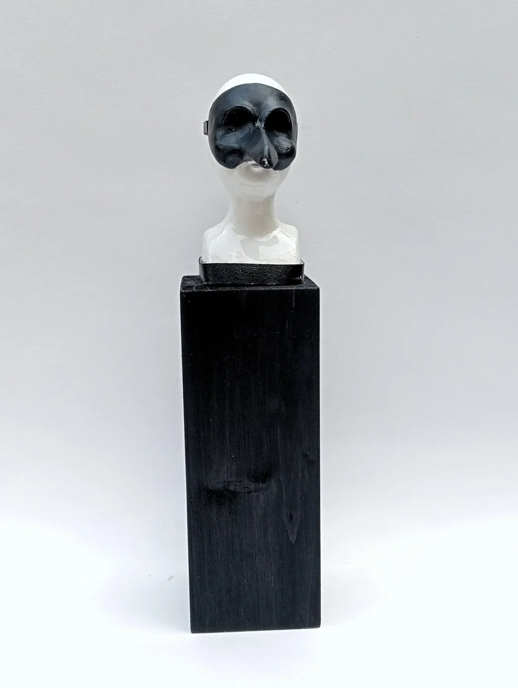 MASK l - Lisa Gingles