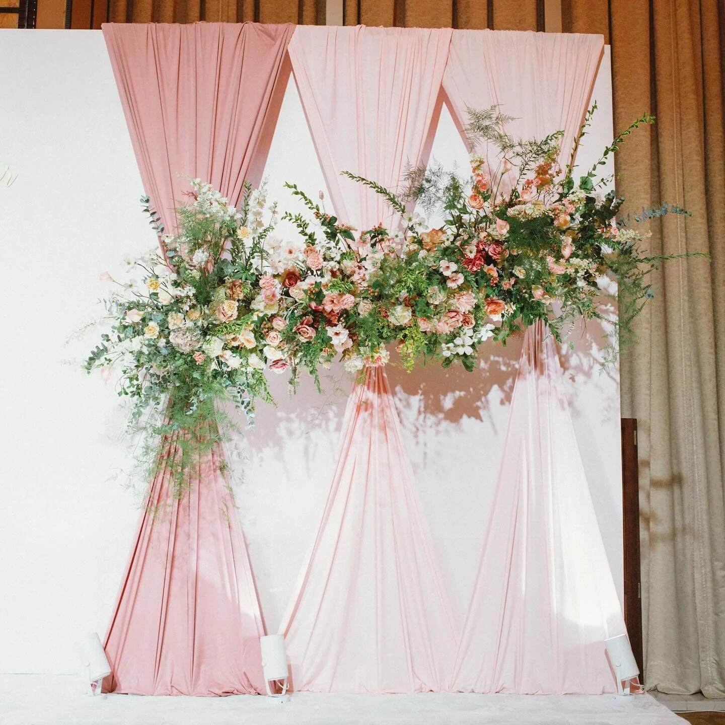 𝐂𝐚𝐩𝐭𝐮𝐫𝐢𝐧𝐠 𝐭𝐡𝐞 𝐞𝐬𝐬𝐞𝐧𝐜𝐞 𝐨𝐟 𝐞𝐥𝐞𝐠𝐚𝐧𝐜𝐞 𝐚𝐧𝐝 𝐥𝐨𝐯𝐞…
Venue @fshongkong