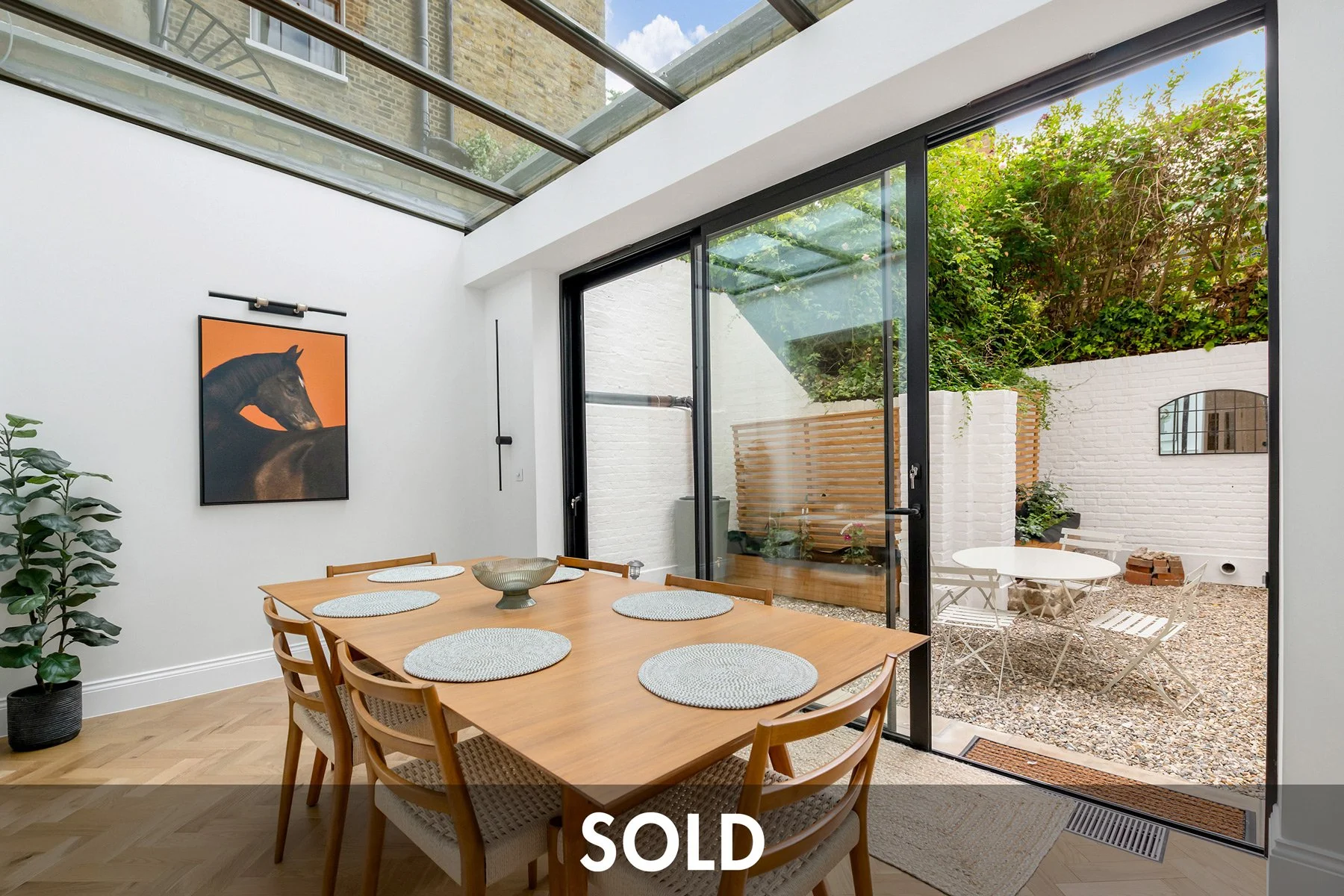 Ladbroke_Square_Sold_004.jpg