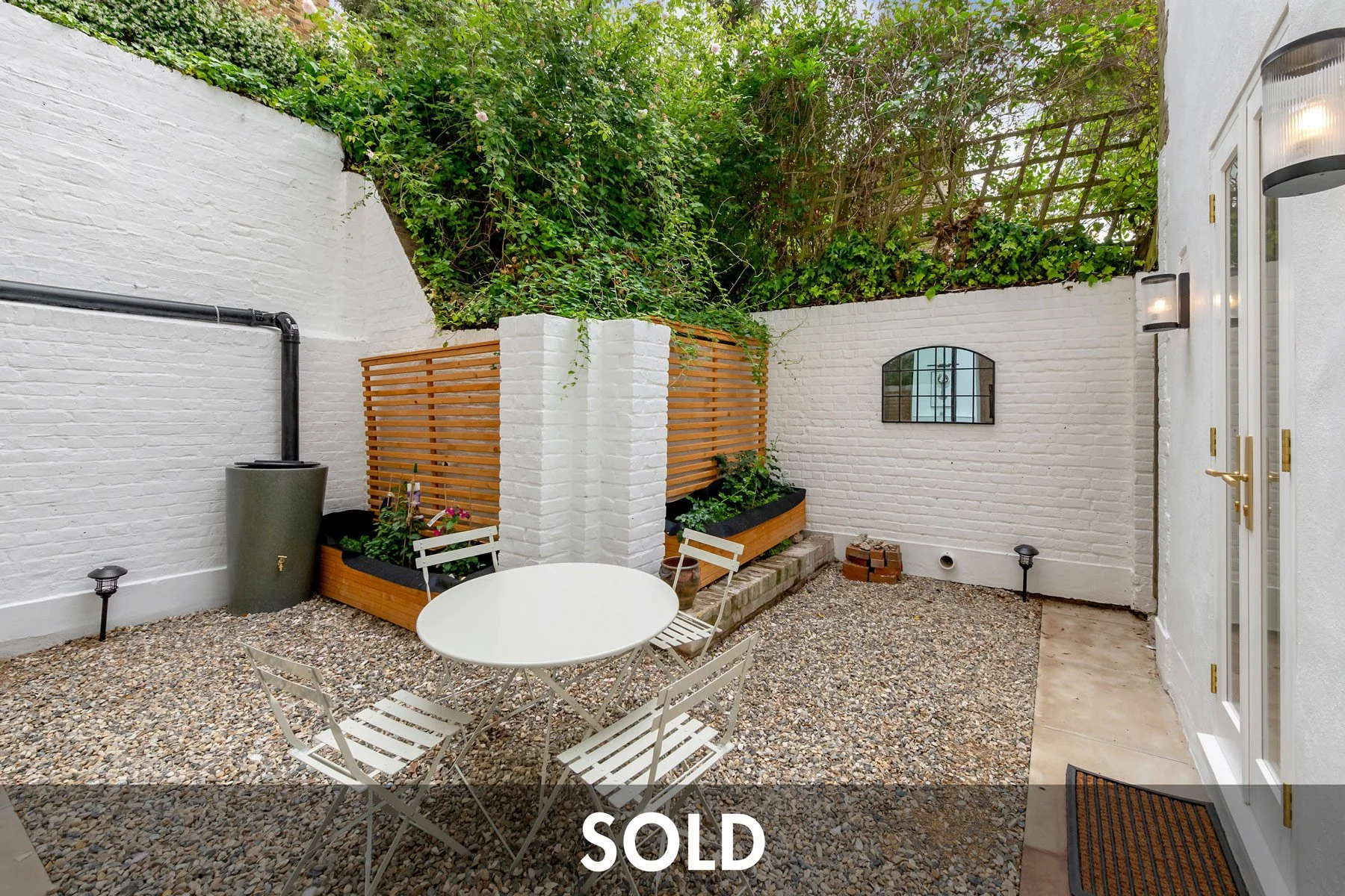Ladbroke_Square_Sold_010.jpg