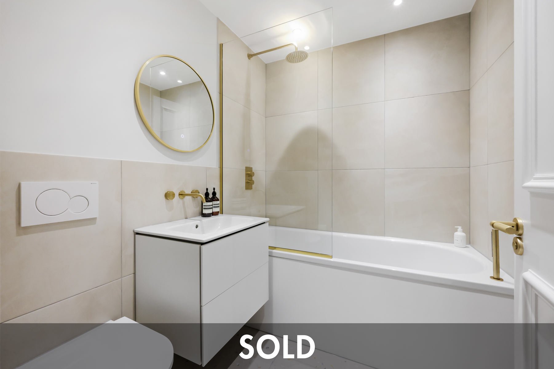 26A_Roland_Gardens_Sold_012.jpg