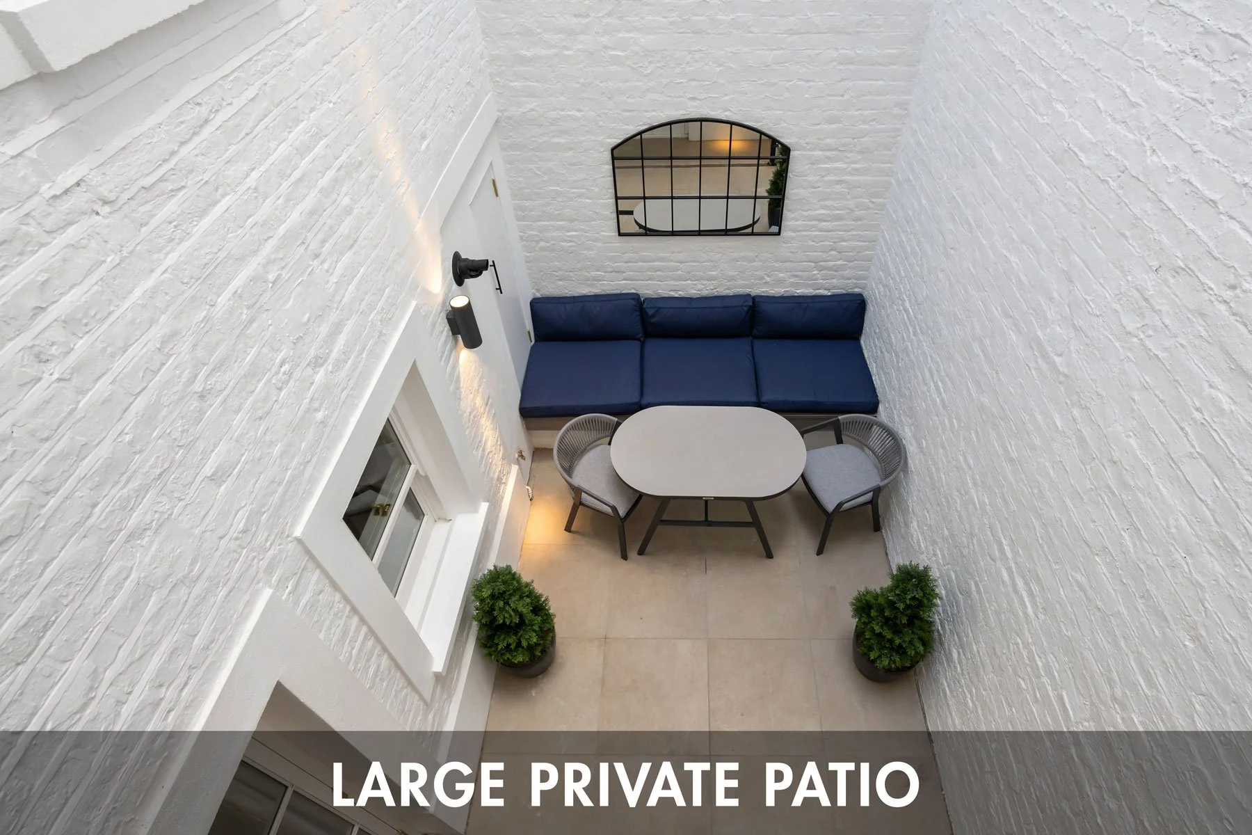 Abingdon_Road_Large_Private_Patio_014.jpg