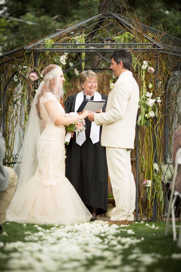 gazebo wedding.jpg