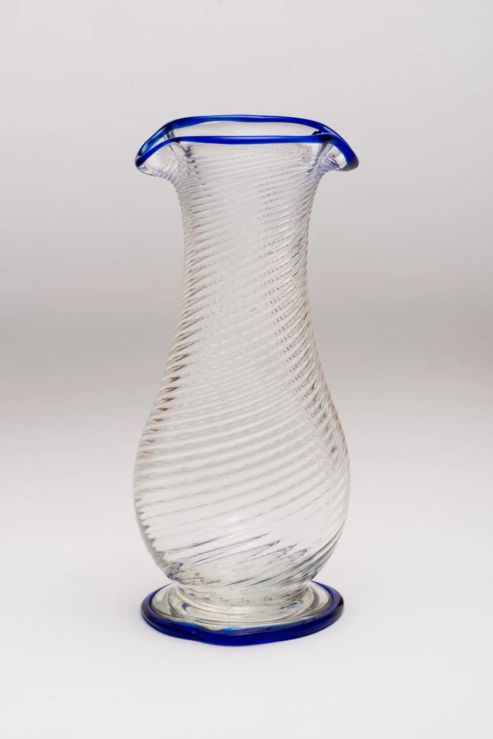 Broadfield House Glass Museum