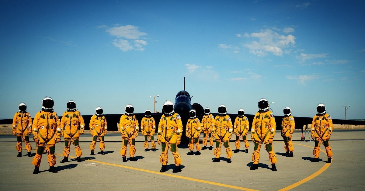 U2 pilots 2.jpg