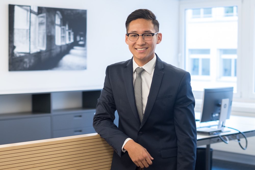 Tenzin Netsang BSc Business Law Empfang/Assistent -> Email-Adresse