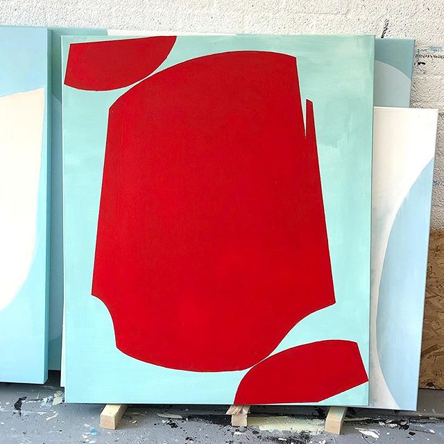 Work-in-progress shot from the studio. Although I like the zen colours of the previous 'Contiguity' artworks, I felt like trying to use red today, :)⠀
.⠀
The shapes where conceived during sketching on an Apple iPad Pro. Using a digital device for ide