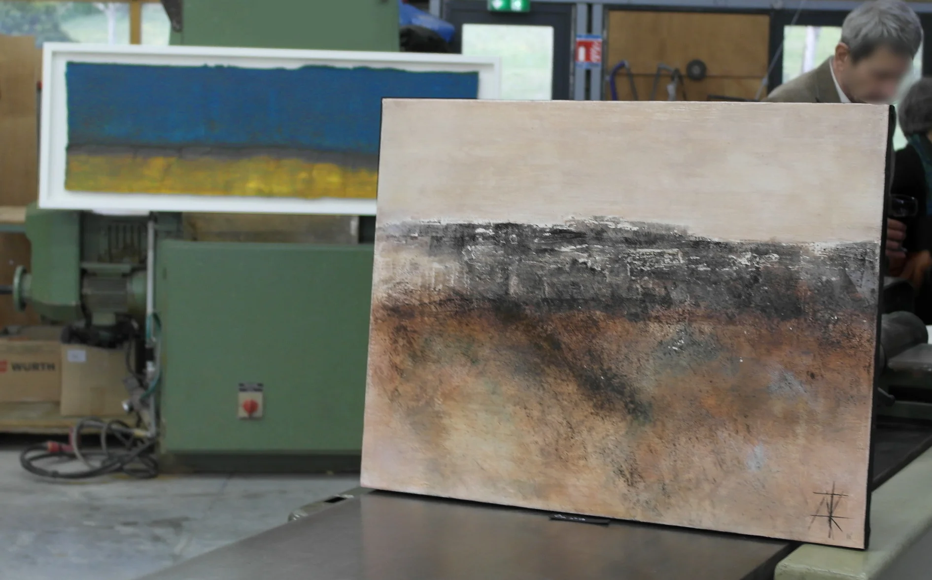 Un tableau de Céline Favarel et un tableau d'Audrey Roccarro...