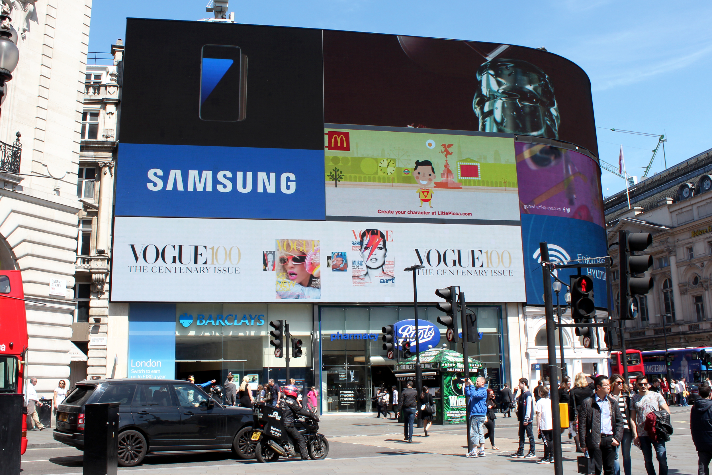 British Vogue - The Centenary Issue, Piccadilly Circus
