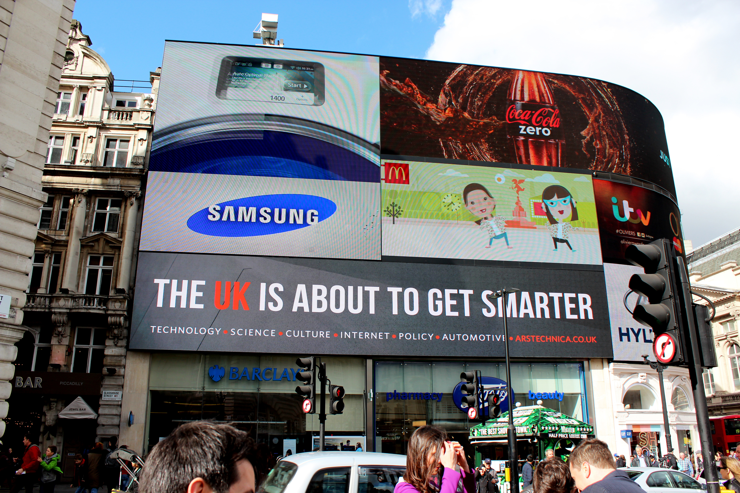 Ars Technica UK, Piccadilly Circus