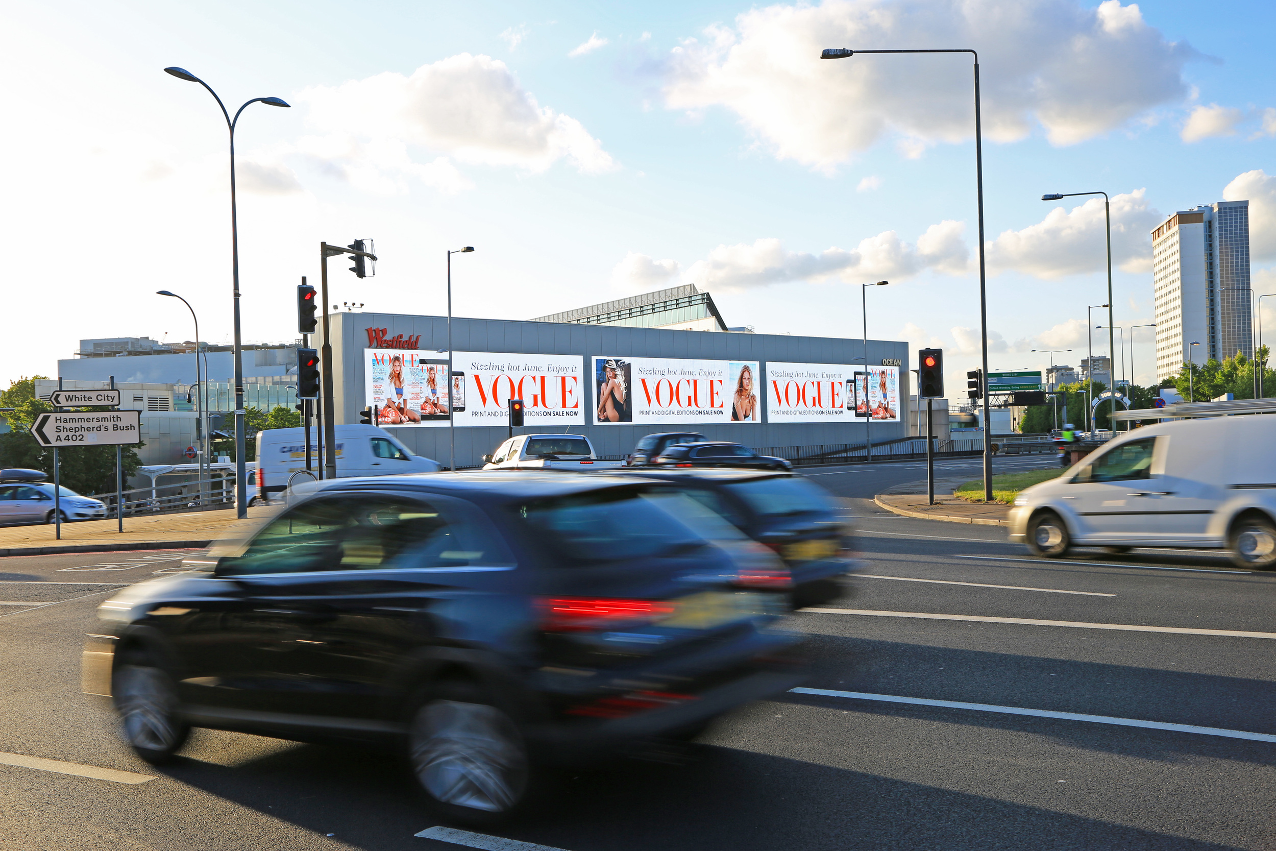 British Vogue, Holland Park Roundabout