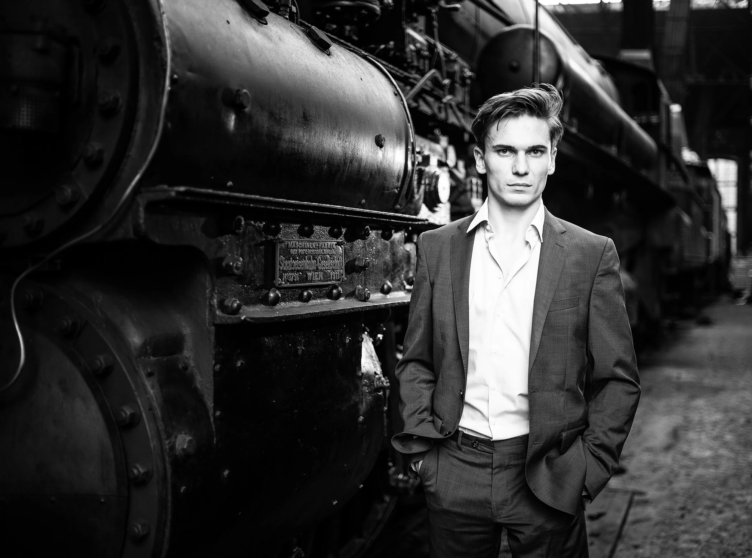 Menschen und Maschinen - Portraits im Heizhaus - ein Fotoworkshop des LIK Sommer Fotofestivals 2023