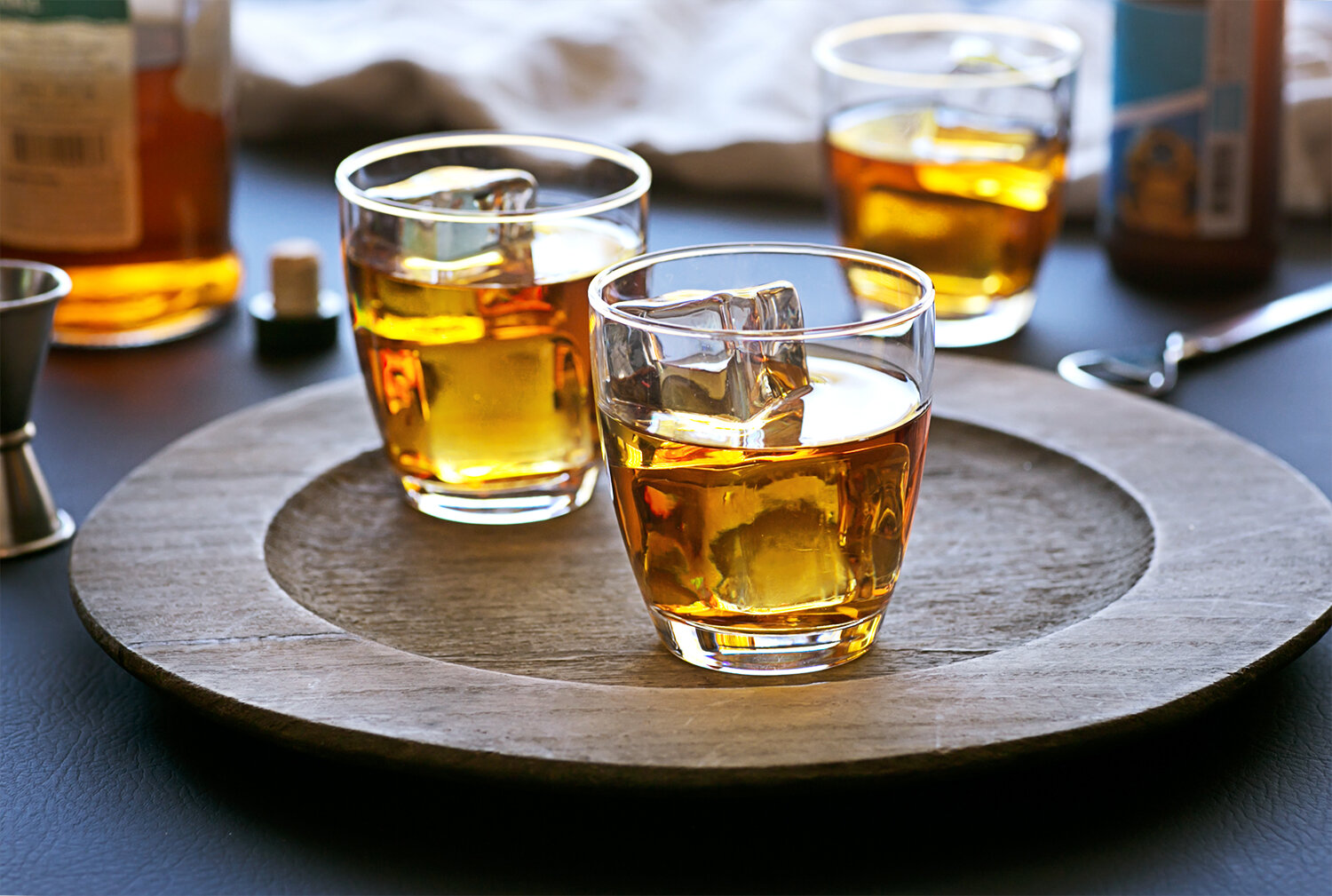 bourbon.drinks.1500pxwide.web.v1.jpg