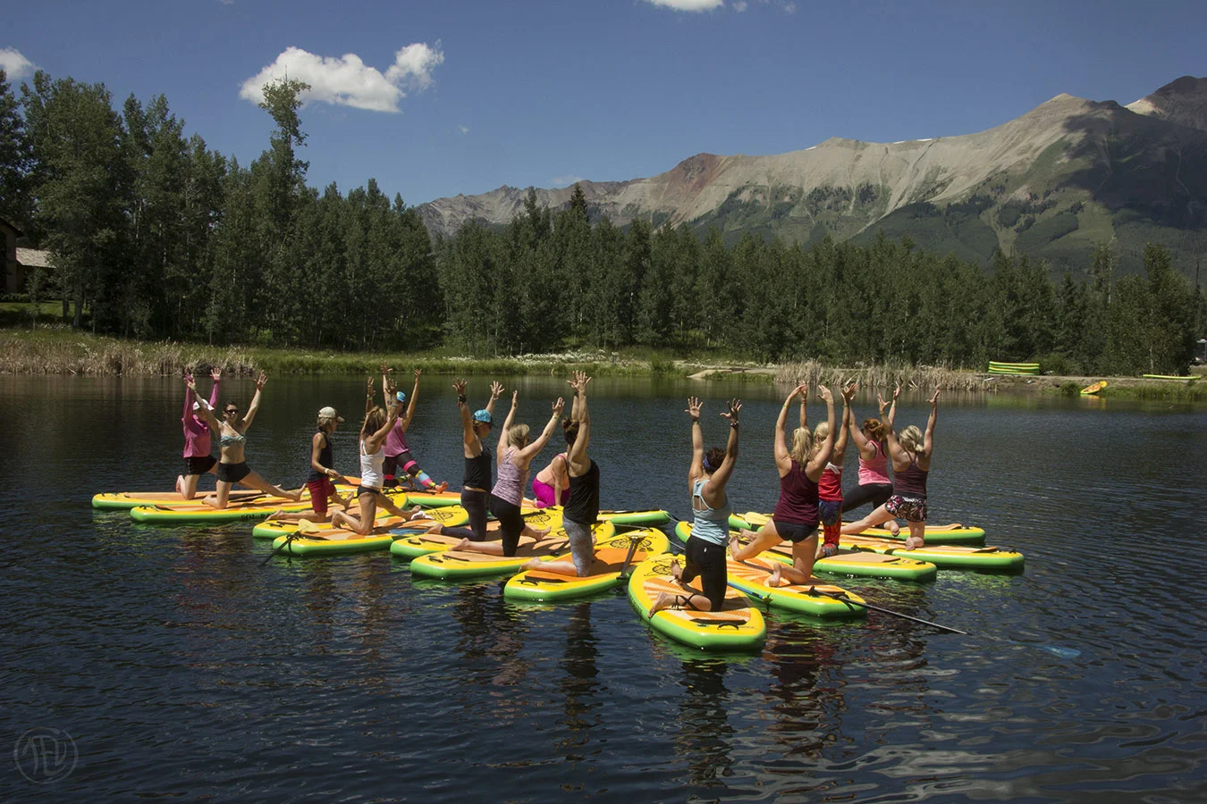 STAND UP PADDLEBOARD