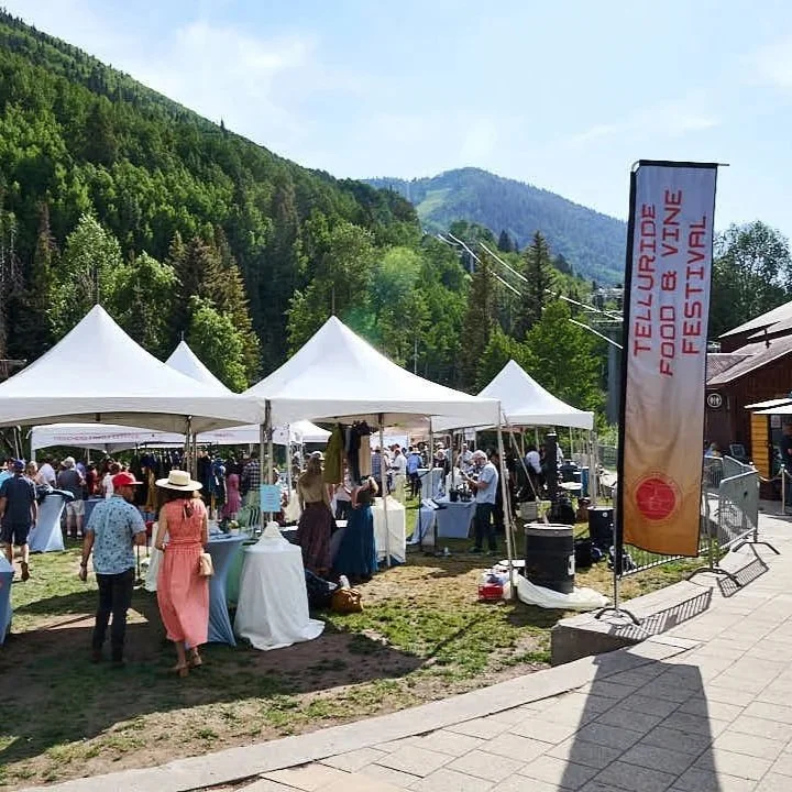 Telluride+Food+and+Vine+Oak+Street+Plaza.jpg