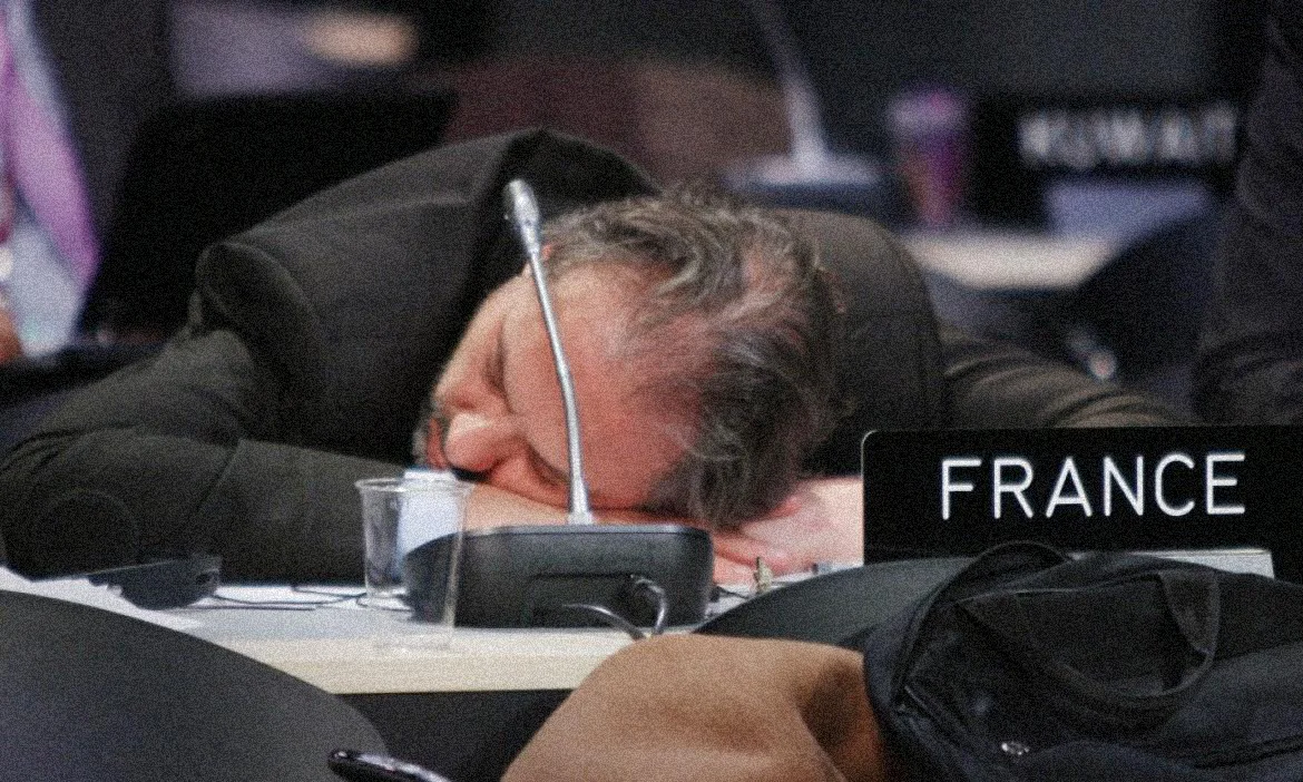 221738-sleepy-politicians.jpg