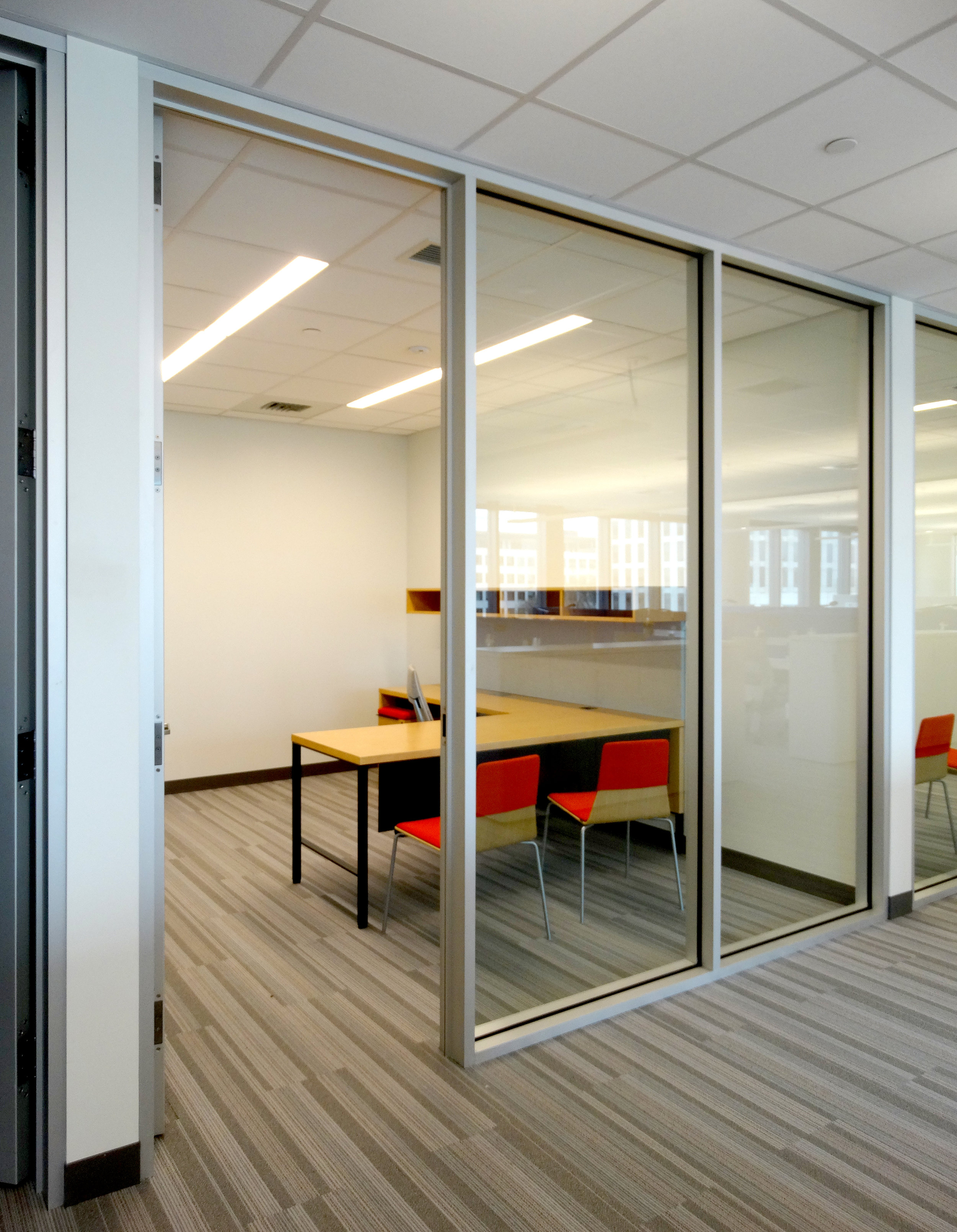 Encase Clear Anodized Aluminum Framed Glass Office Front Wall - Spaceworks AI.jpg