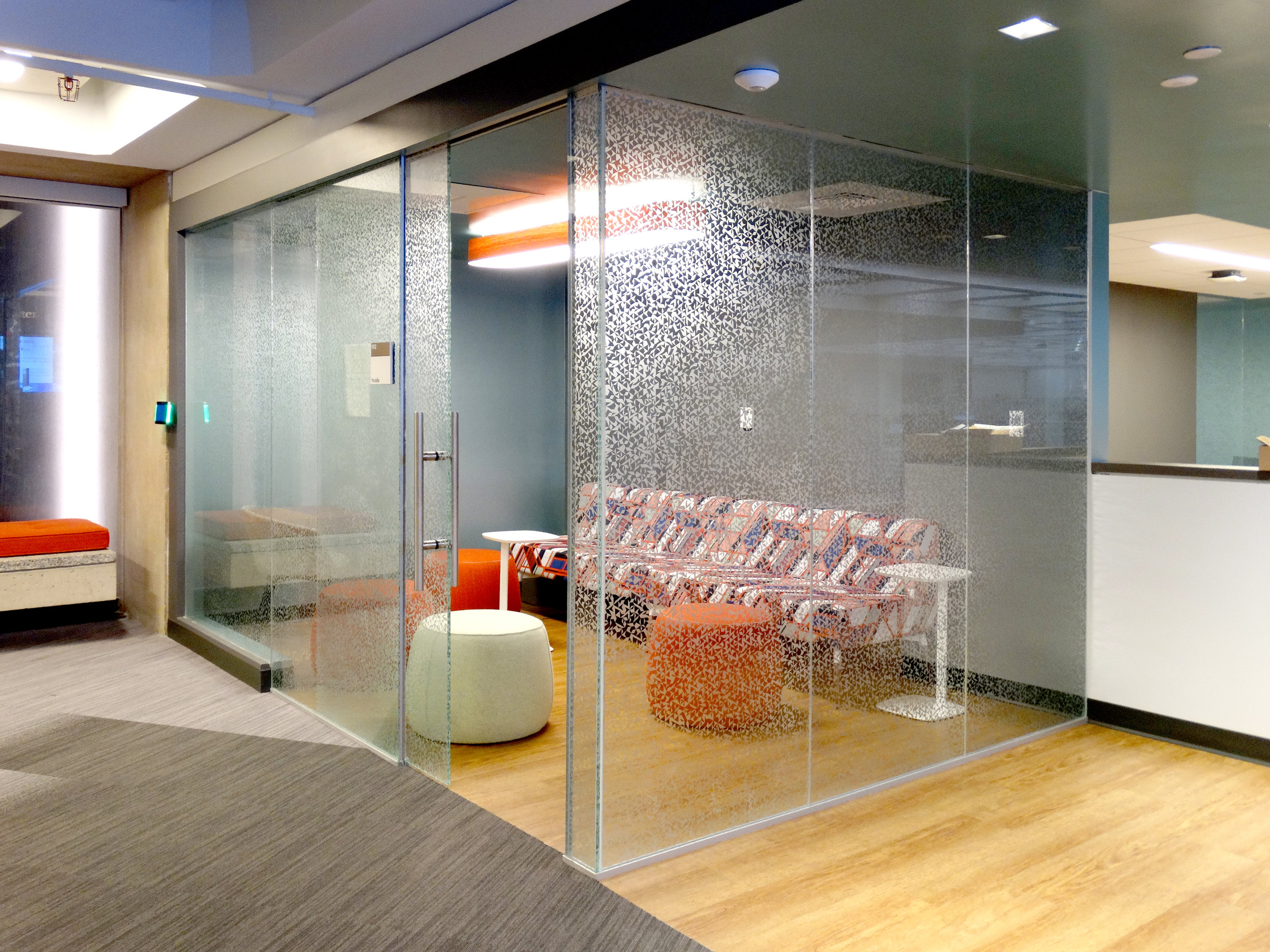 Illume Frameless Glass Huddle Room Glass Box Walls - Spaceworks AI.jpg