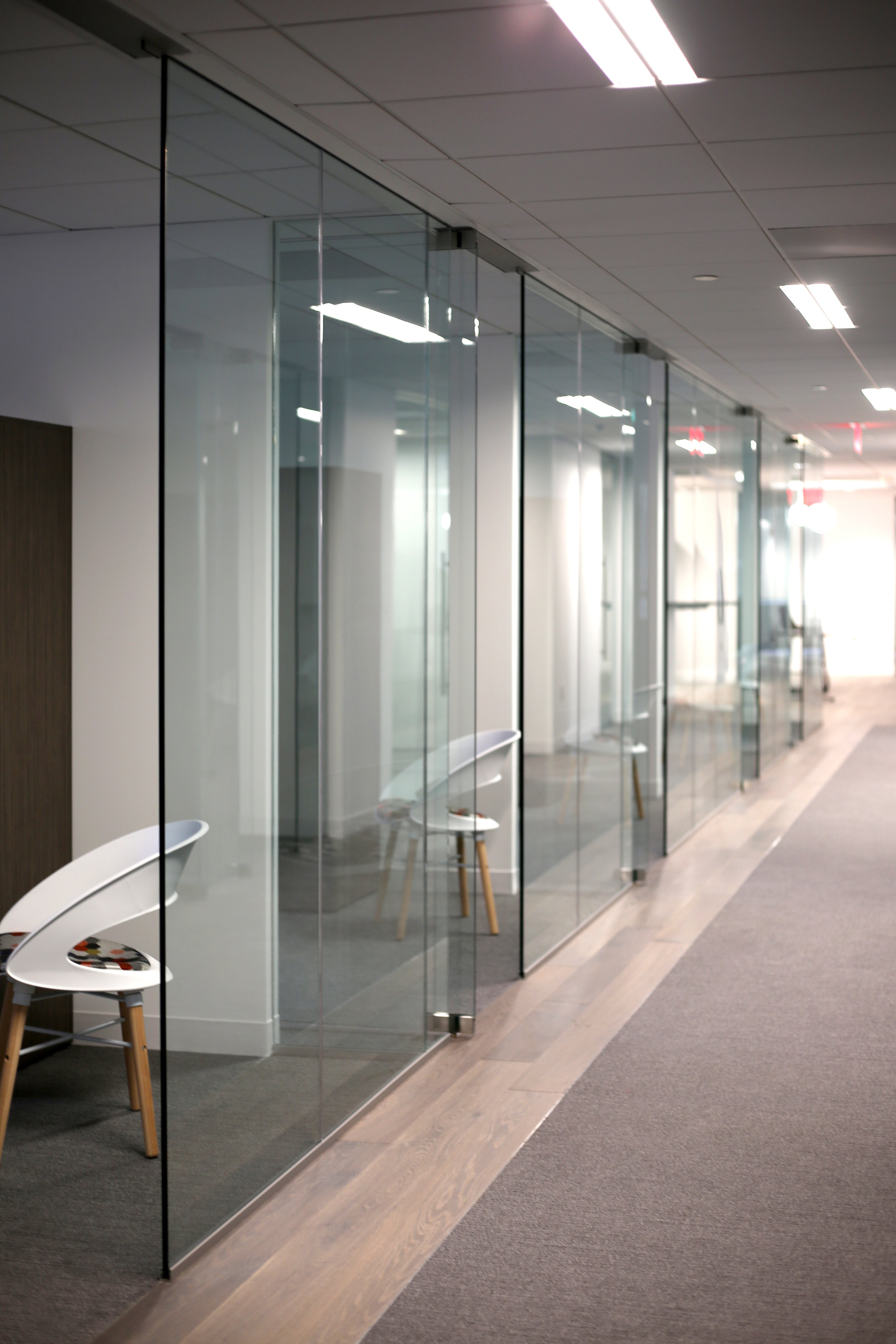 Illume Frameless Glass Office Runs - Spaceworks AI.jpg