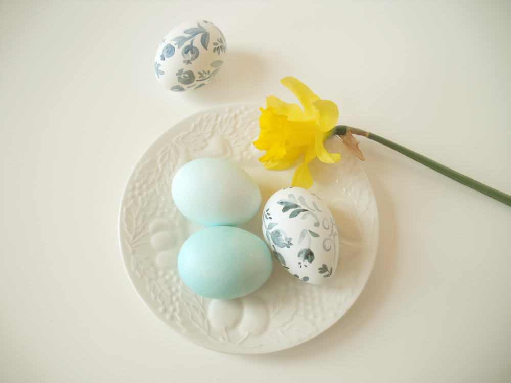 2017-easter-eggs1.png