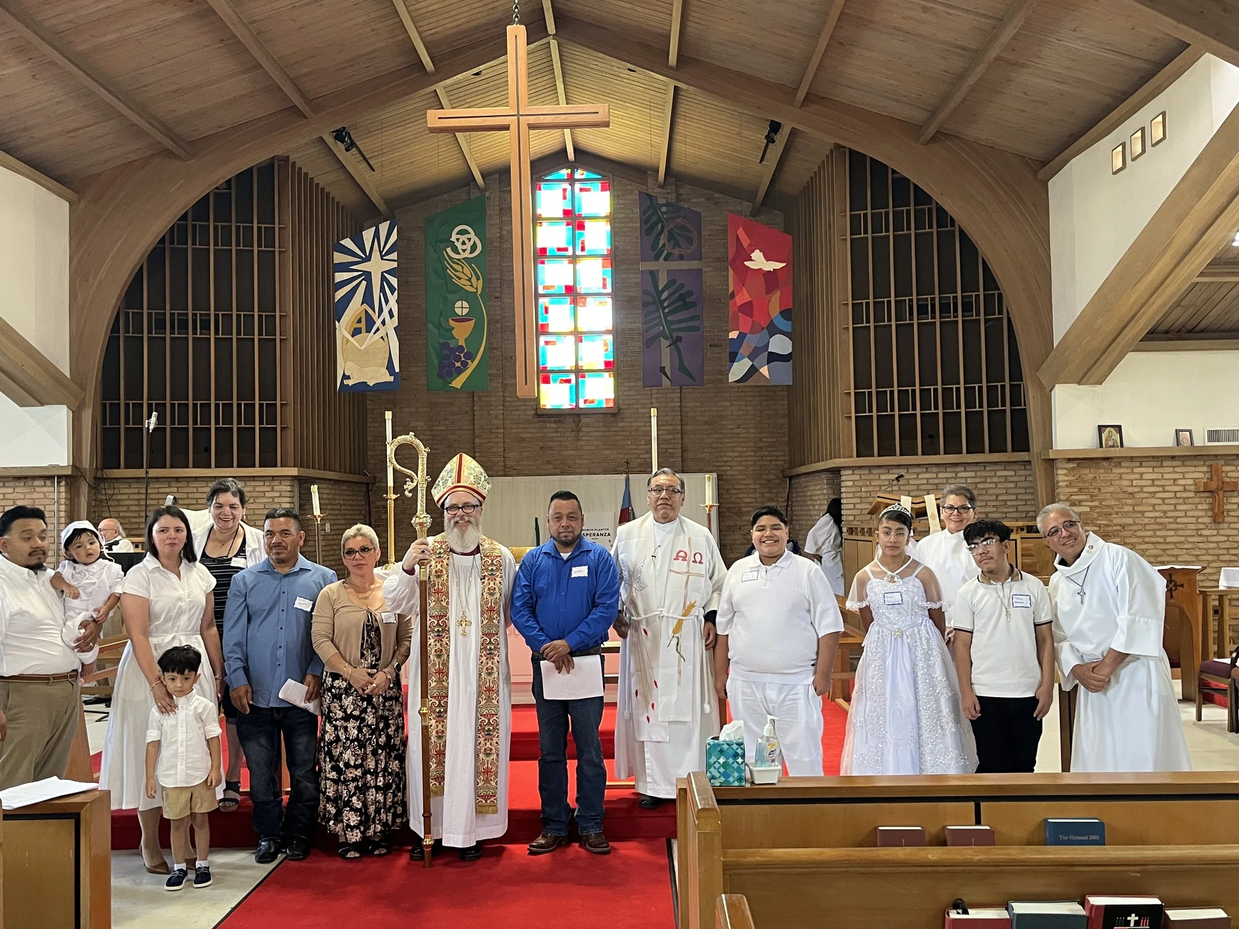 Iglesia Esperanza Recibe la Visita Pastoral del Rt. Rev. Obispo Andy Doyle