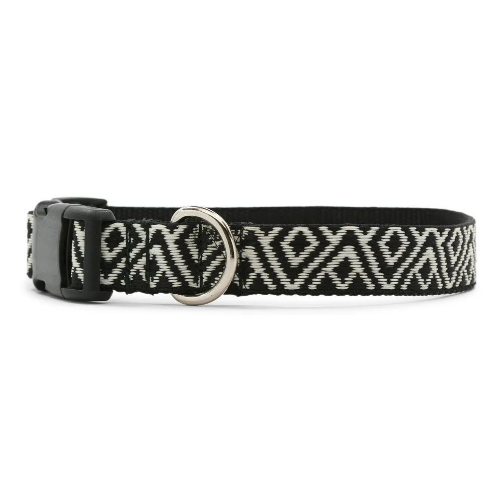 Zig Zag Black and White Dog Collar