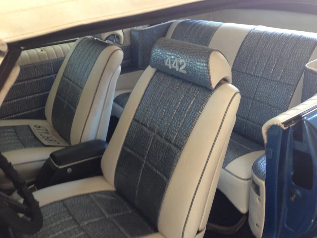 Oldsmobile 442 Custom Interior
