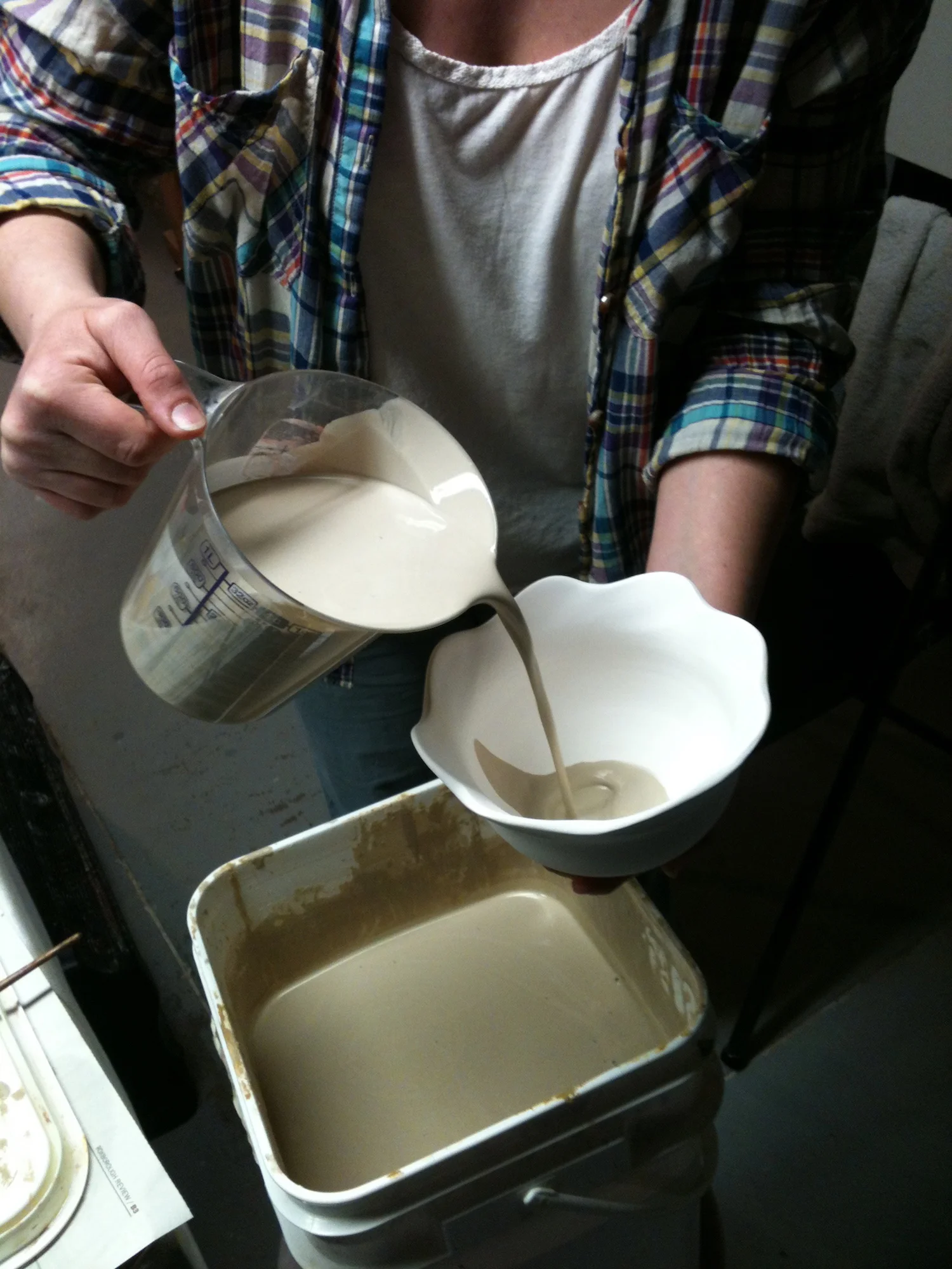 Pouring interior glaze