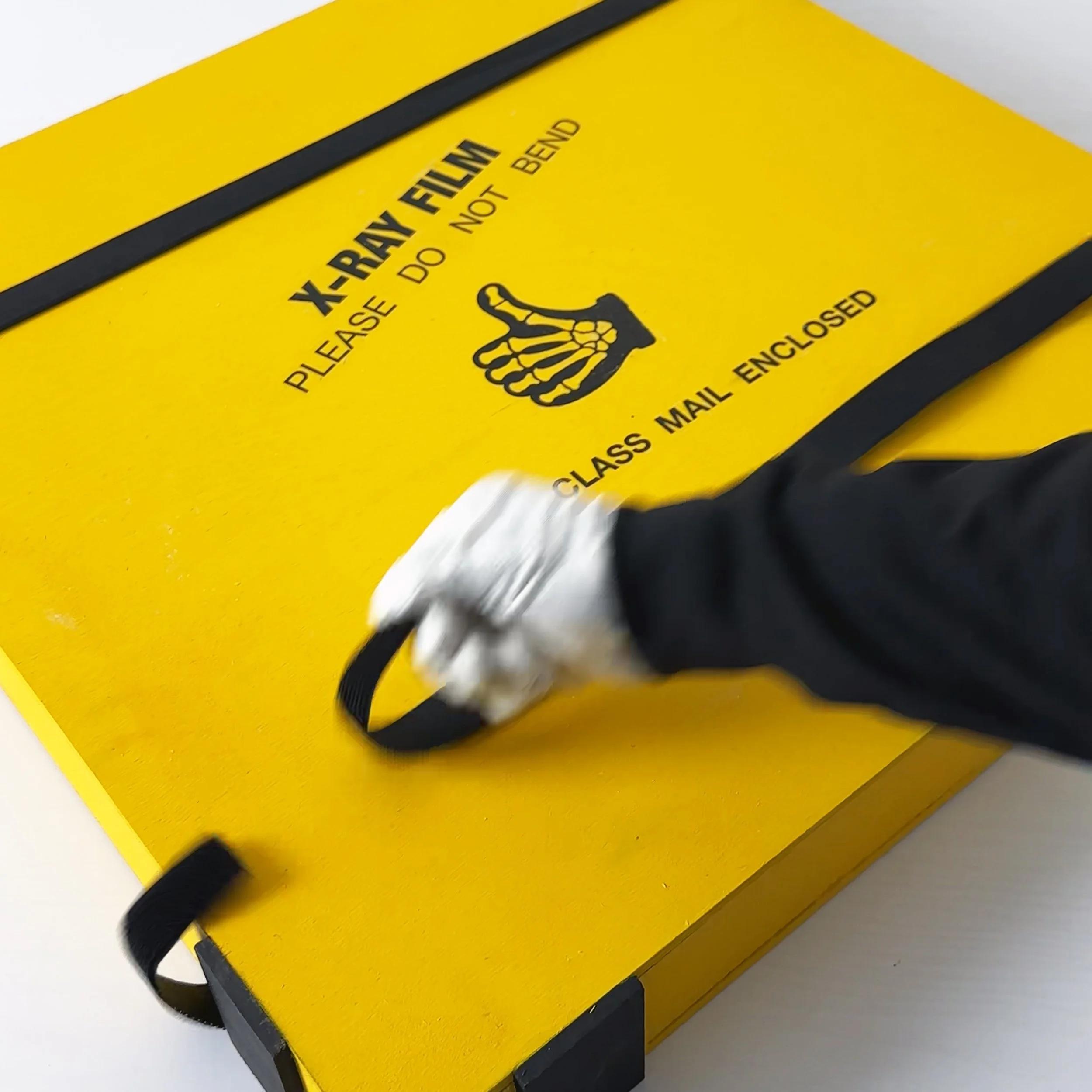 full box closed.jpg (Copy)