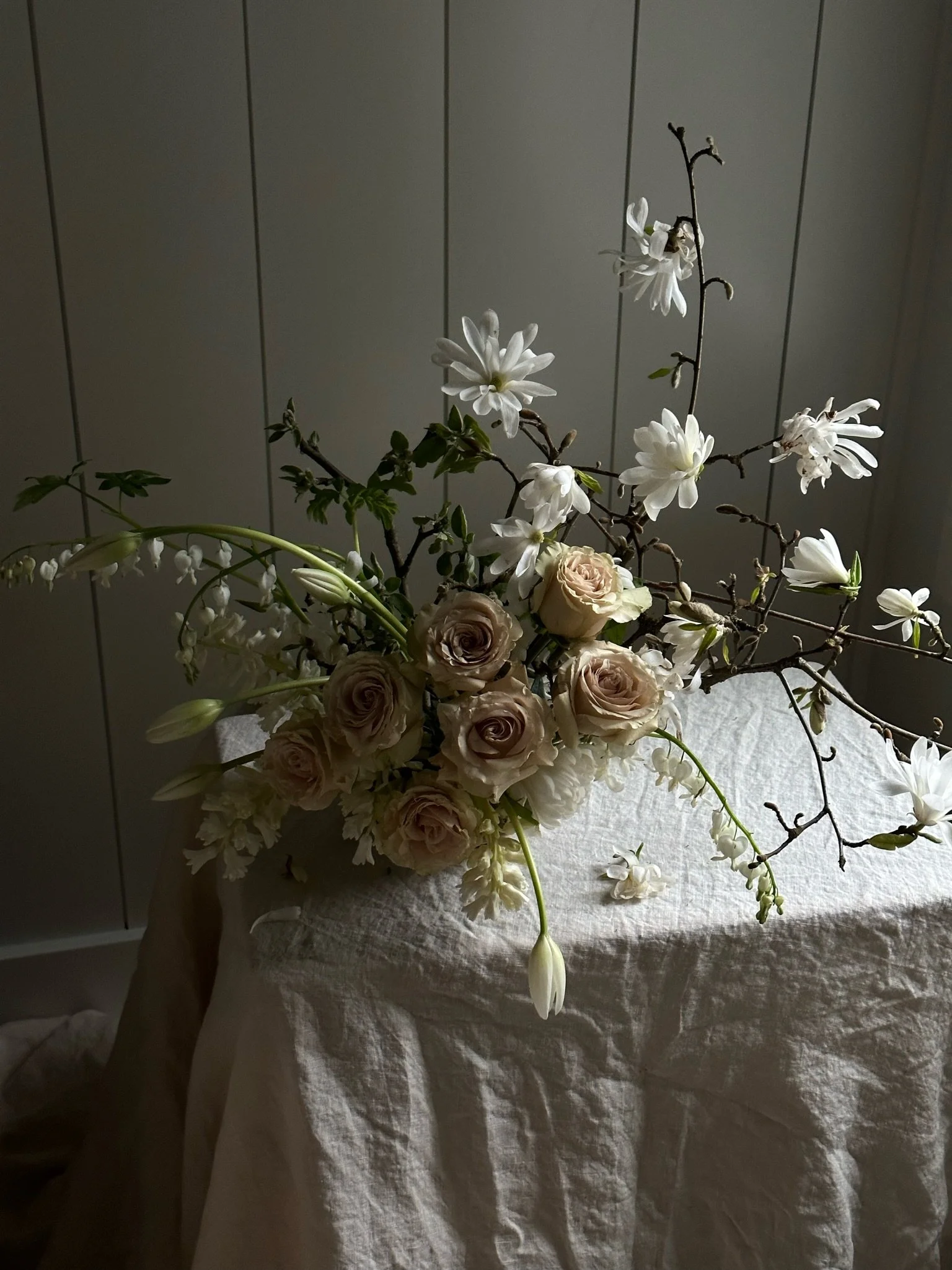 Cotswolds Countryhouse: Behind Closed Doors