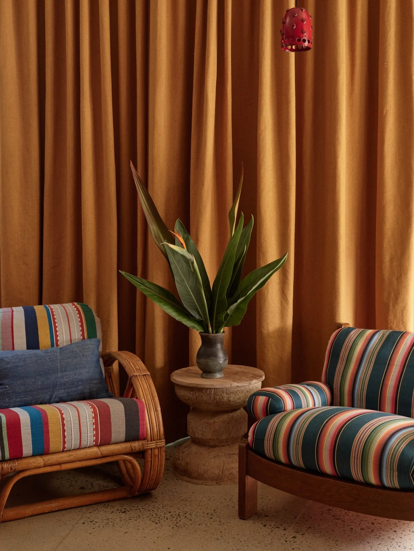 In case you missed it...
⠀⠀⠀⠀⠀⠀⠀⠀⠀
Our feature in The New York Times, featuring La Favorita and Art by my brother, LA based artist, Matthew Johns. 
⠀⠀⠀⠀⠀⠀⠀⠀⠀
Celebrating together with one another, our clients and our photographer makes this feature e