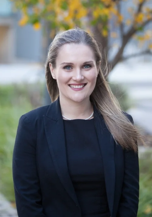 Emily Bowler - Baker Deane &amp; Nutt Lawyers