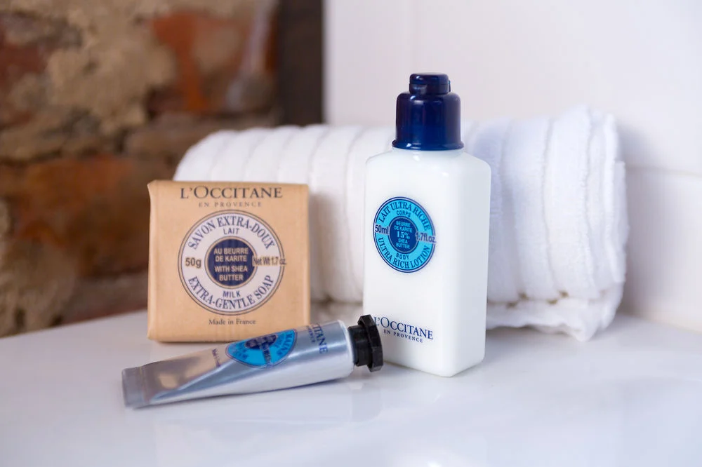 Bunn-House-A-Boutique-Hotel-Bathroom-Amenities-59a6da616173f.jpg