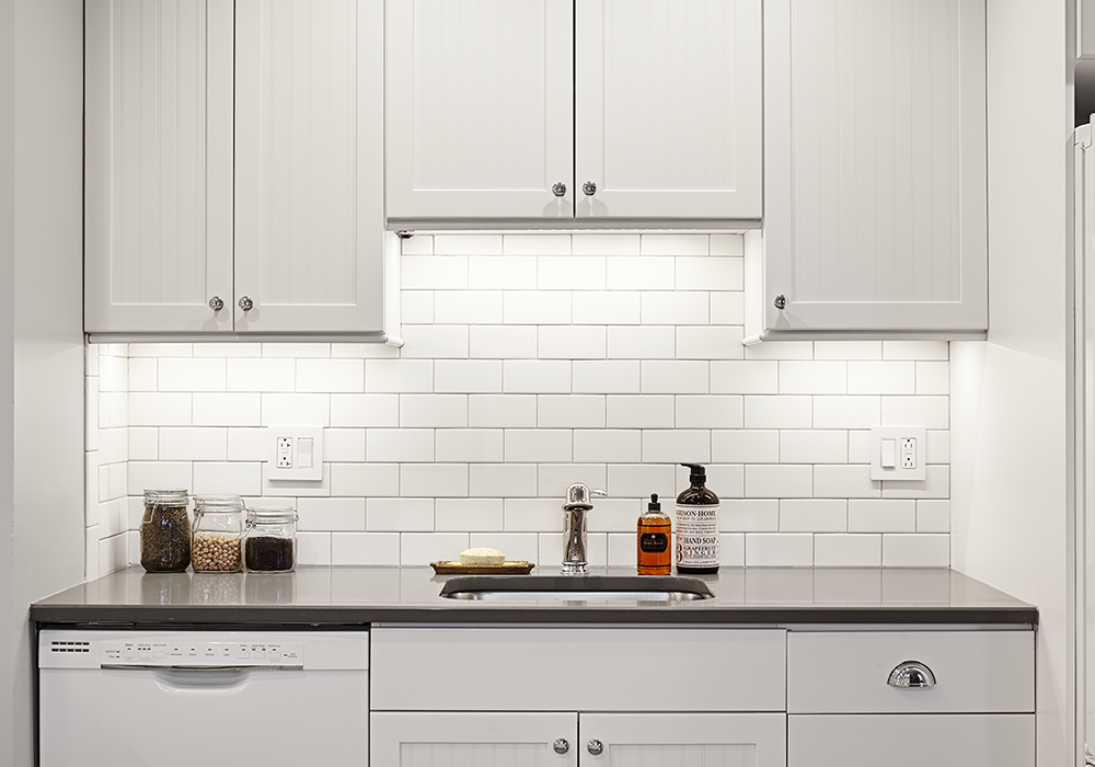 touraine-unit-kitchen.png