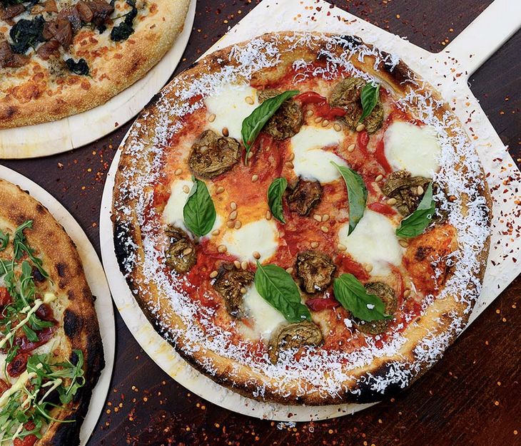 Pizza at Tra Vigne in Napa