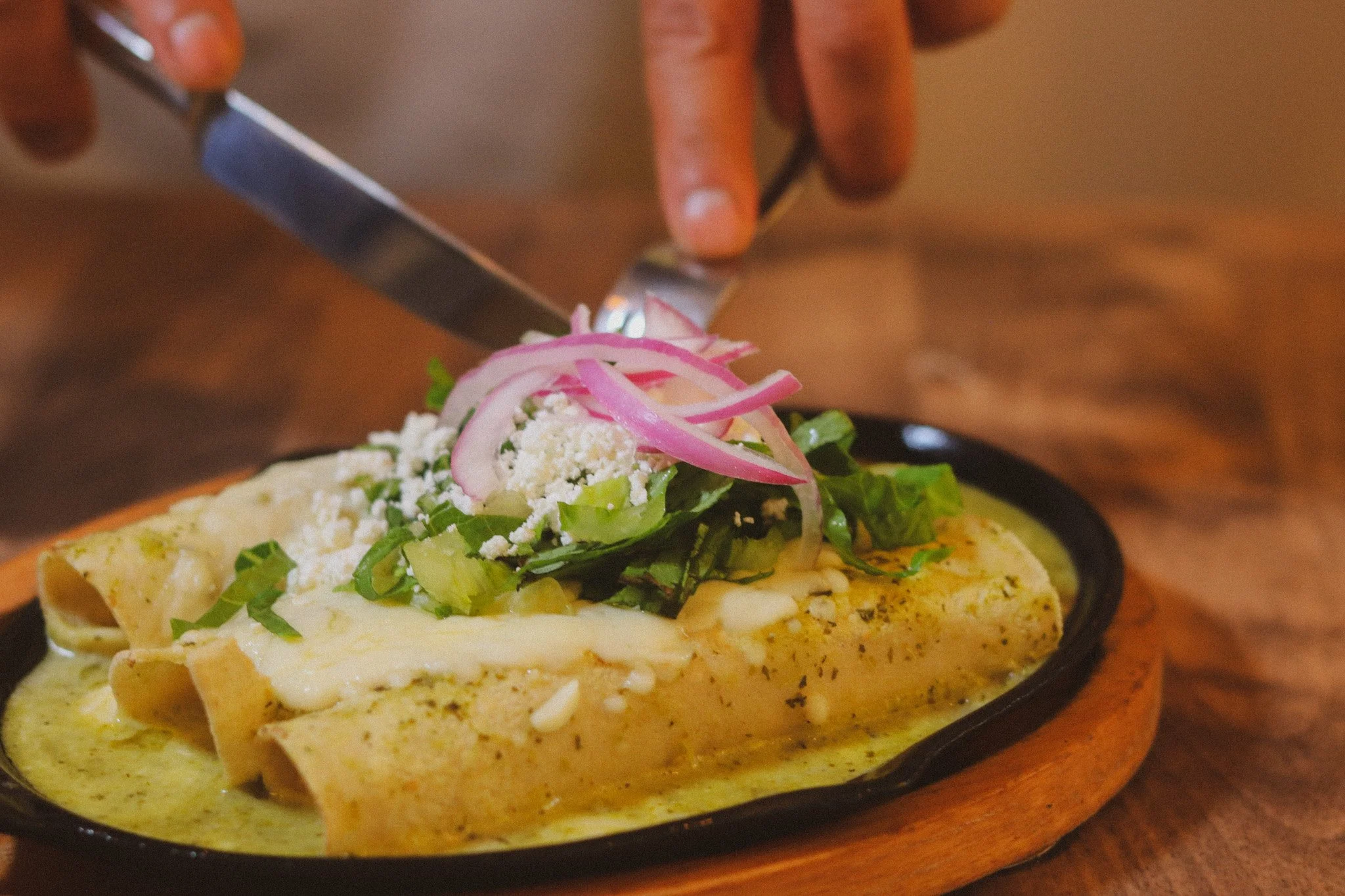 Looking for a little extra comfort on your plate? Our Enchiladas Suizas are your answer! 🌯✨ Creamy sauce, cheesy goodness, and chicken or your choice of protein wrapped in warm tortillas&mdash;what&rsquo;s not to love? 🍽️ #SuizaSensation #Enchilada