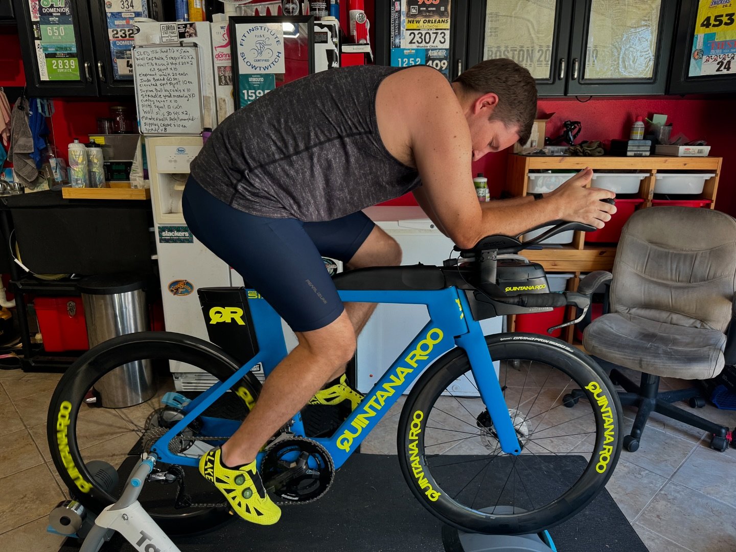 Todays #bikefit is Luke @thelukestreet of @tri_harder_be_better 
He&rsquo;s training for his first @ironmantri  in Arizona &amp; he&rsquo;s rocking a gorgeous QR PR6
Check out those aero extensions!
#bikefiting #bikefitter #bikeporn 

#triposse #tpc 