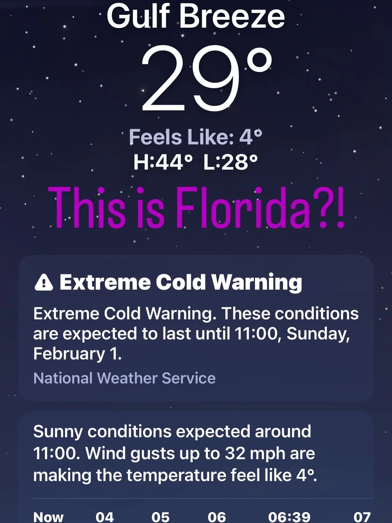 What a gorgeous full moon 🌕 on this morning&rsquo;s very brisk 🥶 walk
And how the heck is this Florida?

Give us a 🥶 if you&rsquo;ve been outside already 
Give us a 🌕 if you&rsquo;ve seen the moon
Give us a 🤪 if you think we&rsquo;re nuts