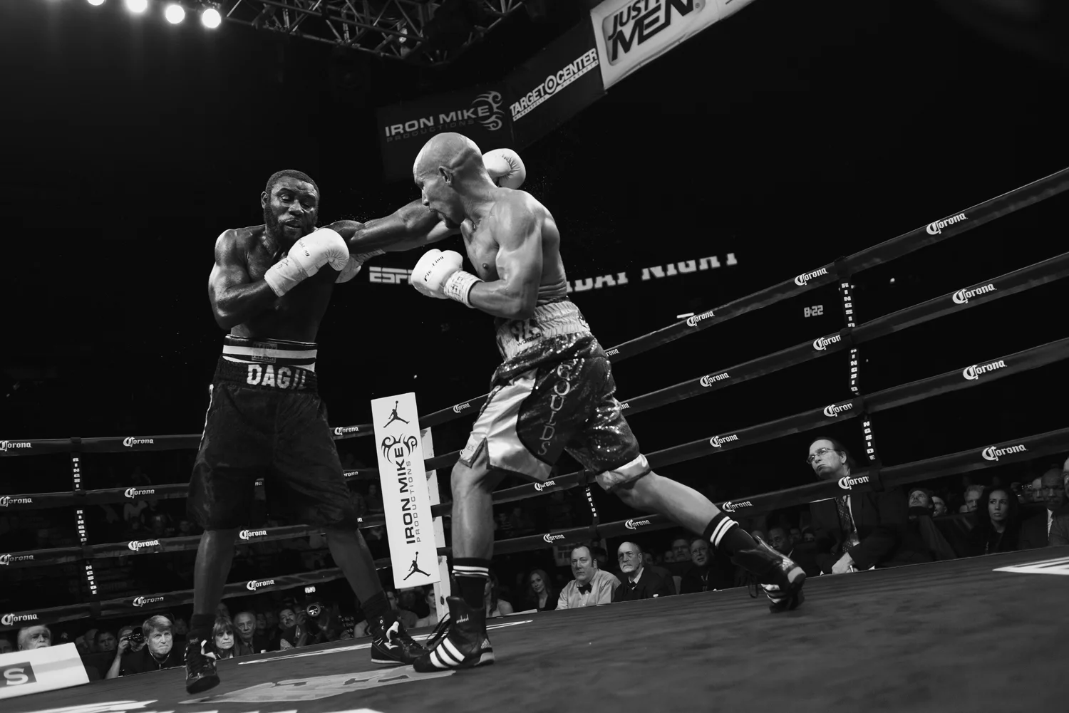 CalebBoxing_GRF_05.jpg