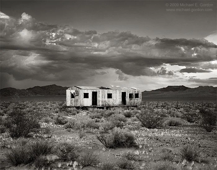 LonelyDesertHouse.jpg