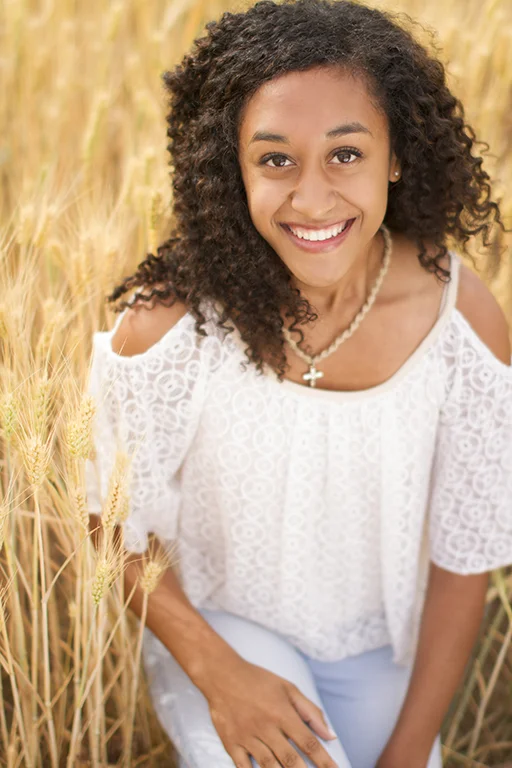 Senior Pics-50web.jpg